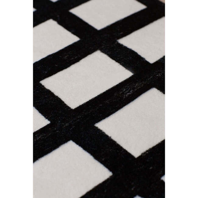 Girl Modern Design Black and White Runner (2 x 5 ft) - Rugs - 6