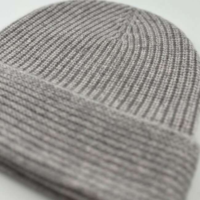 The Cocoon Cashmere Beanie, Heather Grey - Winter Hats - 3