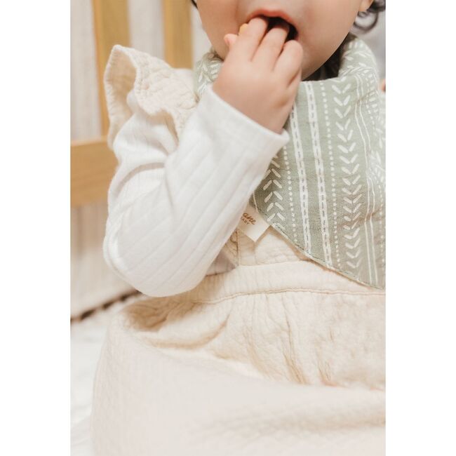 Willow 3-pc Muslin Baby. Bib Set (Neutral Leaf)