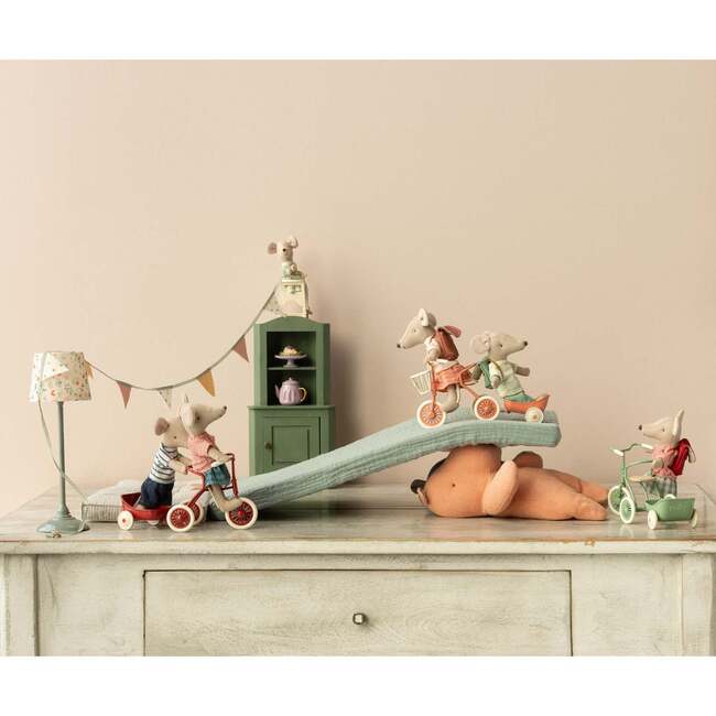 Tricycle Hanger, Mouse - Coral