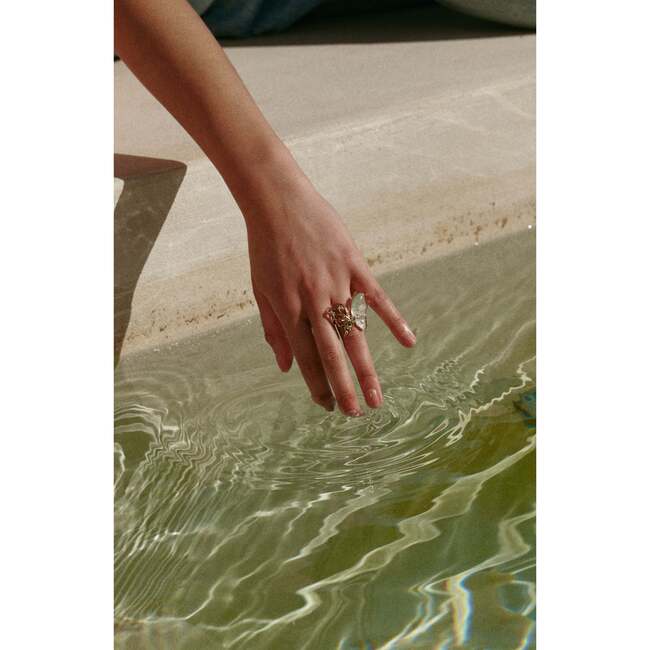 Butterfly Serenade Ring, Gold & White - Rings - 3