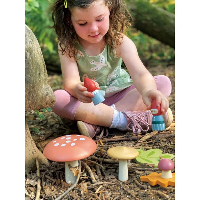 Woodland Gnome Family - Dollhouses - 6