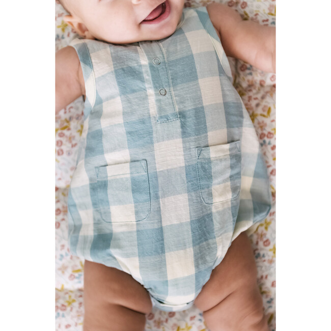 Pocket One-Piece, Checkmate Pond