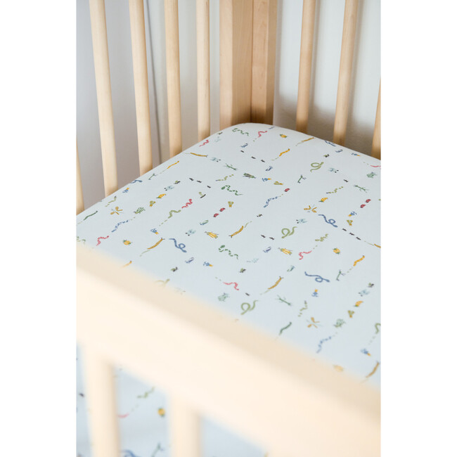 Crib Sheet, Crawling Critters