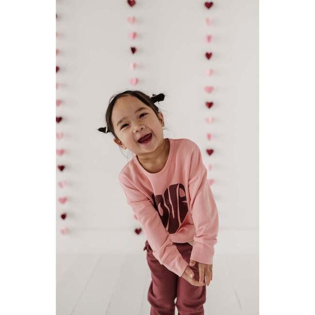 Drop-Shoulder Pullover Love in Rose Brown