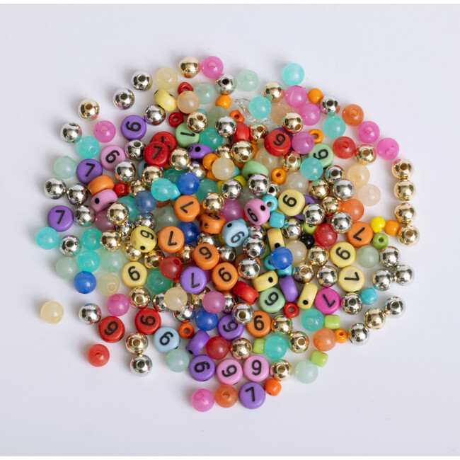 6-7 Stretch Beaded Bracelet DIY Numb er Bead Jar Over 1100 Beads With Charms