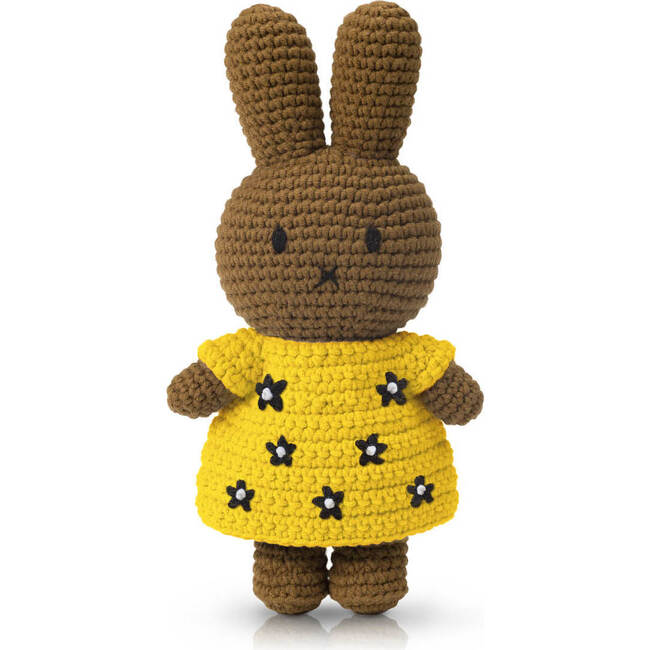 Melanie and her Bee Dress With Flowers