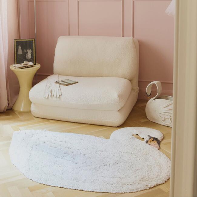 Washable Swan Rug