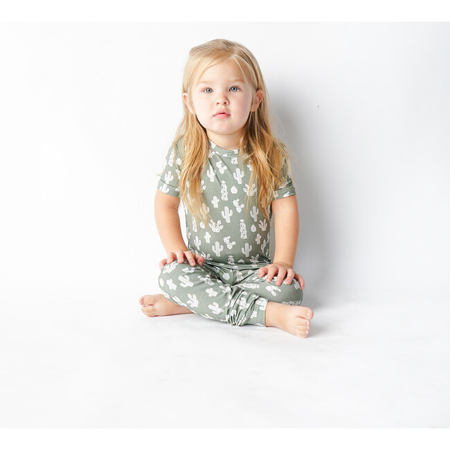 Stay Sharp Two-Piece Bamboo Short Sleeve Kids Pajama Set - Pajamas - 4