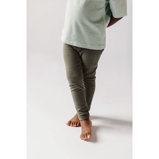 Essentials Legging, Olive - Leggings - 7