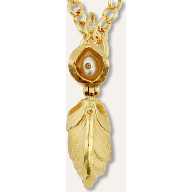 Oyster Vesta Case Necklace