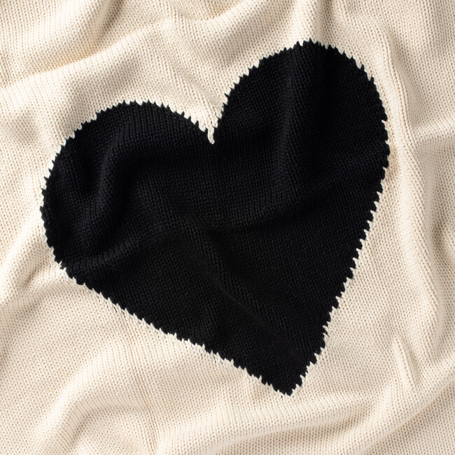 Heart Blanket, Black