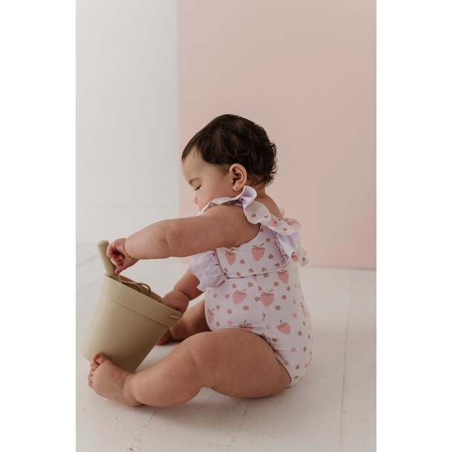 Girl's Ruffle Sleeve Cross Back Swimsuit Strawberries - One Pieces - 6