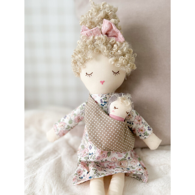 Mama and Baby, Multi