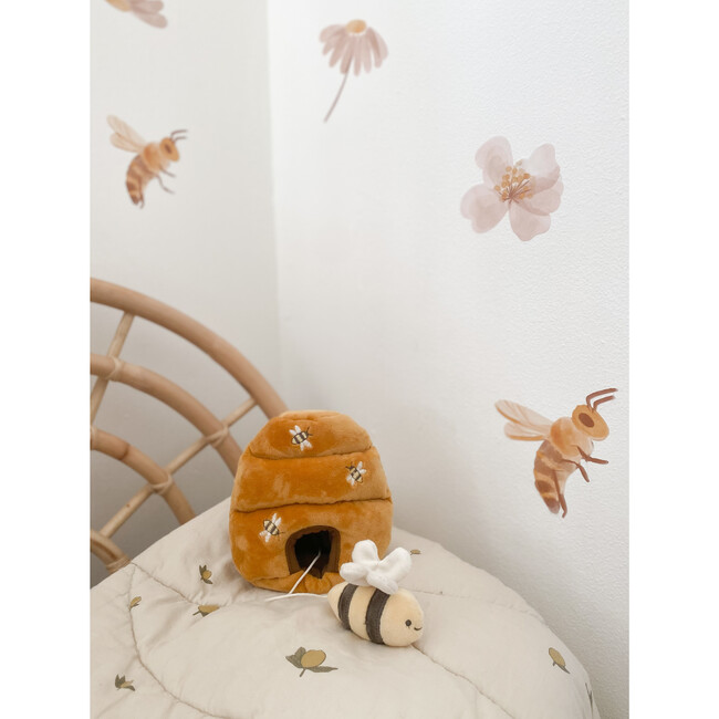 Bee Hive Activity Toy
