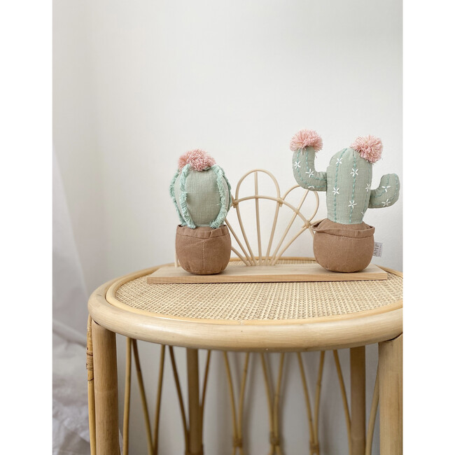 Set of 2 Cactus Pot Shelf Sitters, Green