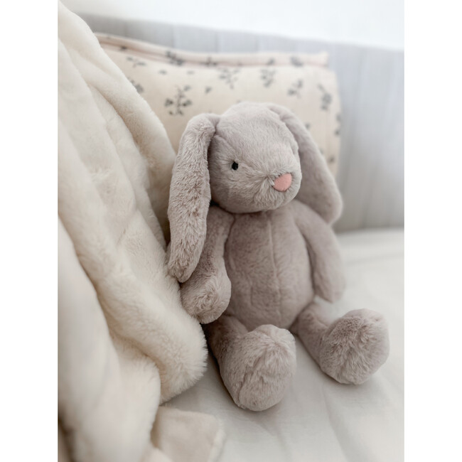 Sterling Bunny, Gray