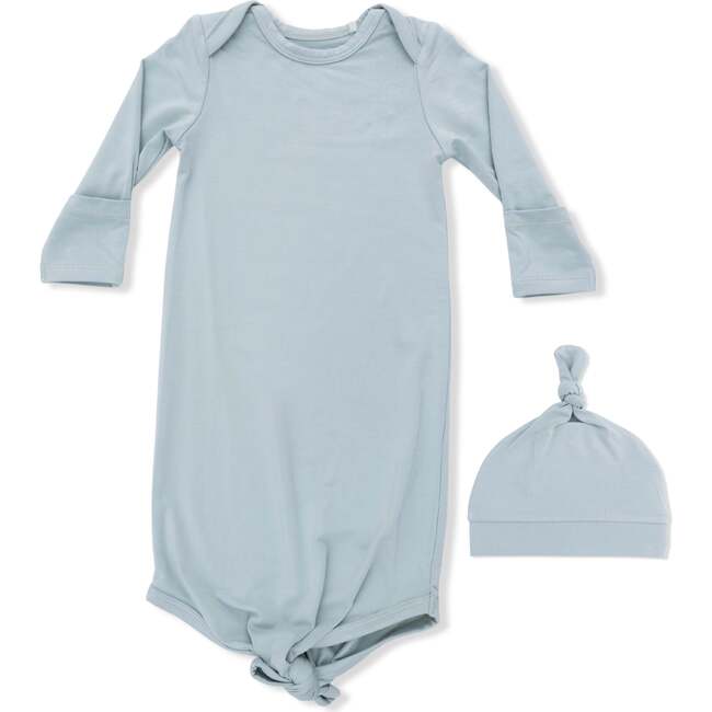 Solid Jadeite, Knotted Gown and Hat