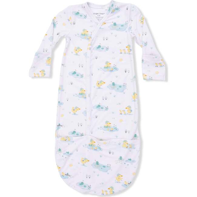 Frog and Duck Pond, Bundle Gown & Knotted Hat