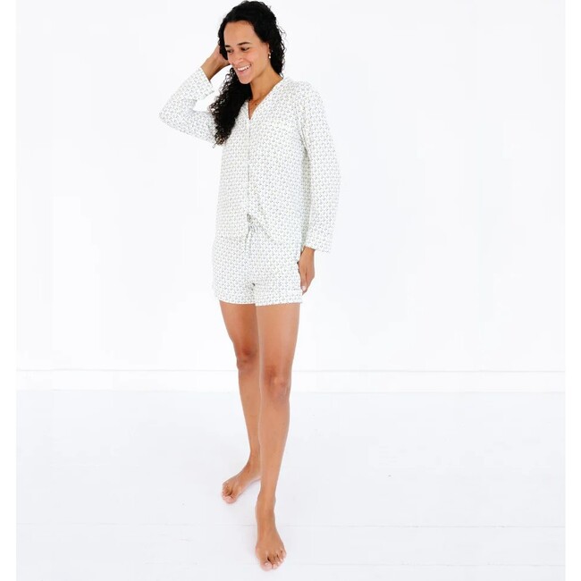 Lavender Lane Long Sleeve & Shorts Bamboo Women's Pajama Set, Delicate Purple & Green Floral