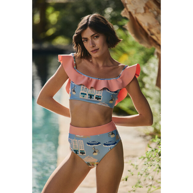 Toni Top in Coast to Coast