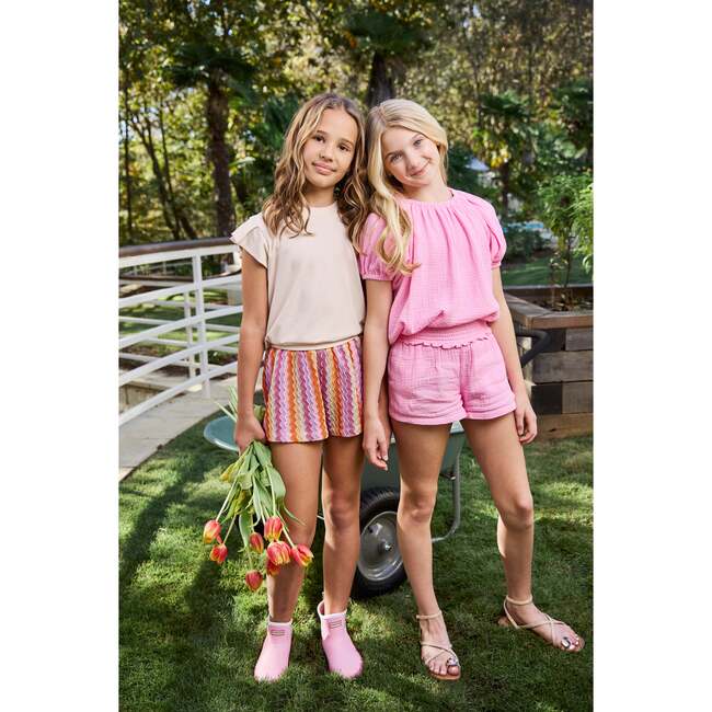 Sadie Short, Party Pink