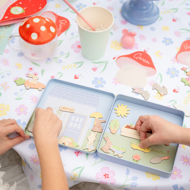 Bunnies In The Garden Magnetic Dress Up Game - Games - 3