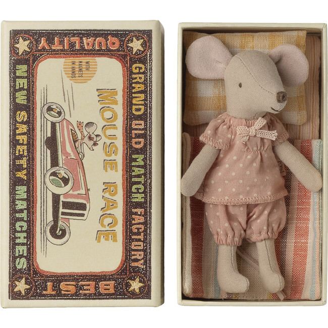 Big sister mouse in matchbox