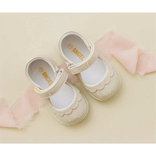 Juliette Petal Mary Jane (Baby), Patent Cream - Mary Janes - 4