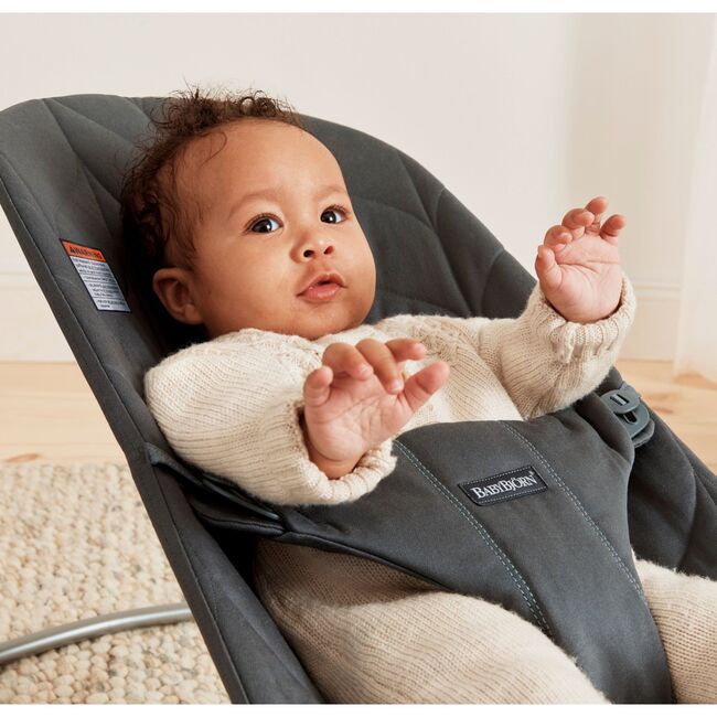 BabyBjorn Baby Bouncer Bliss, Woven, Petal quilt, Anthracite - Bouncers - 3
