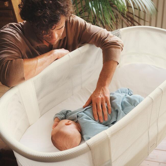 BabyBjorn Baby Crib with Fitted Sheet - Bassinets - 6