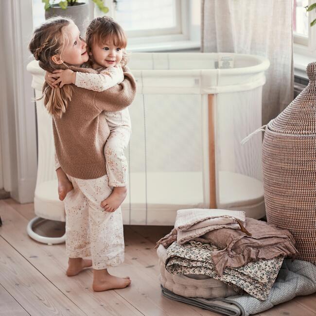 BabyBjorn Baby Crib with Fitted Sheet - Bassinets - 8