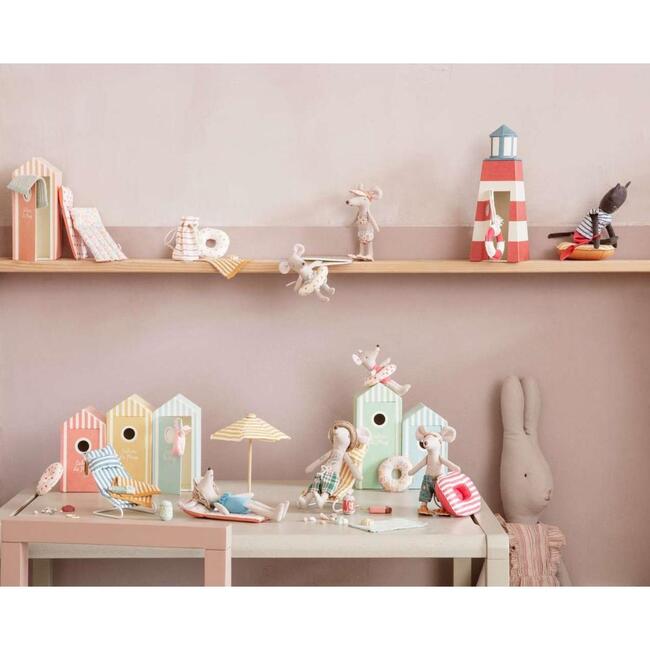 Beach Little Brother