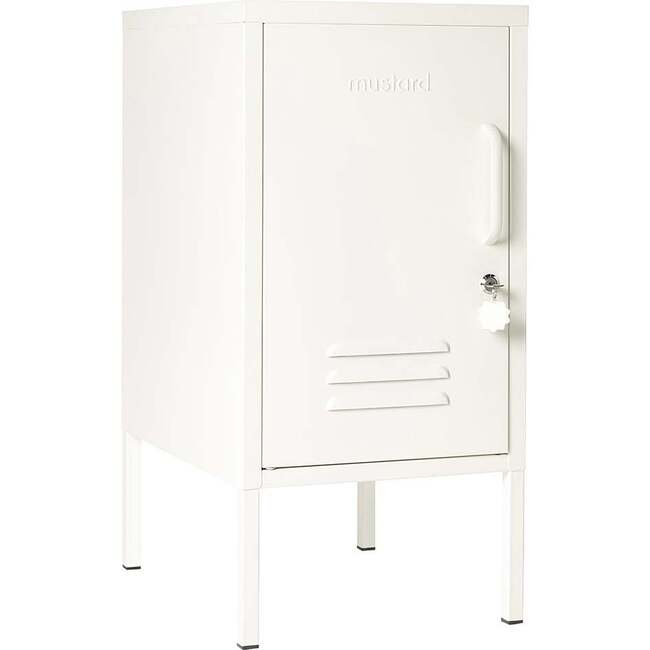 The Shorty To The Left In Chalk - Storage - 3