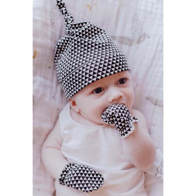 Certified Organic Handmade Newborn Baby Essential Giftset, Greenwich