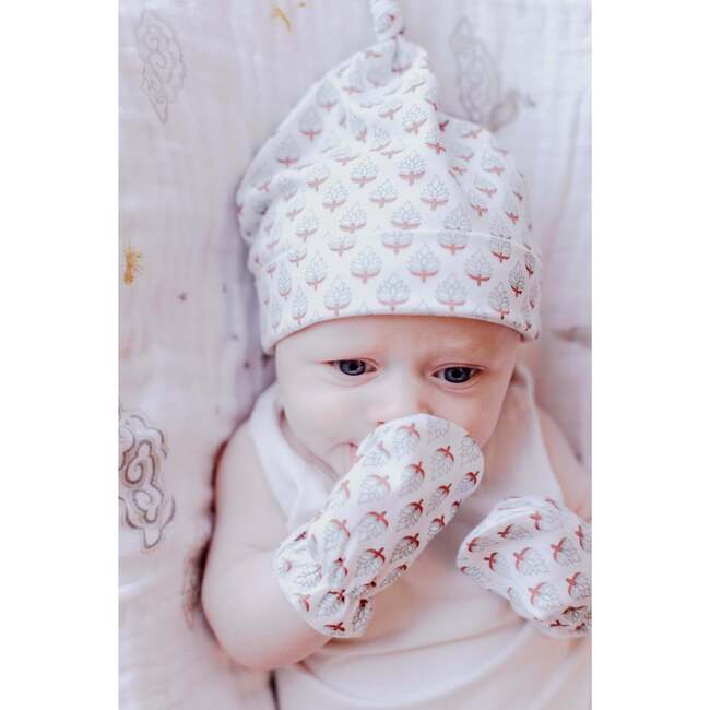 Certified Organic Handmade Newborn Baby Essential Giftset, Miami