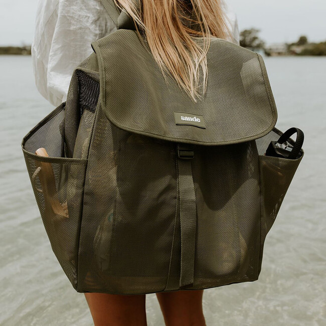 Beach Hauler Mesh Backpack, Pandanus