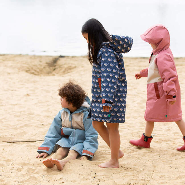 Singing Whales Recycled Waterproof Robe, Blue - Jackets - 6