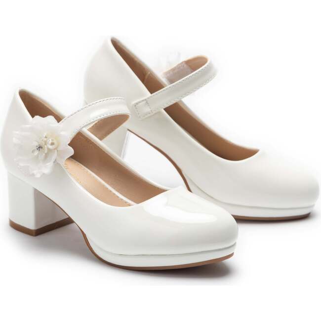 Evelisse Flower Mary Jane Shoes, White