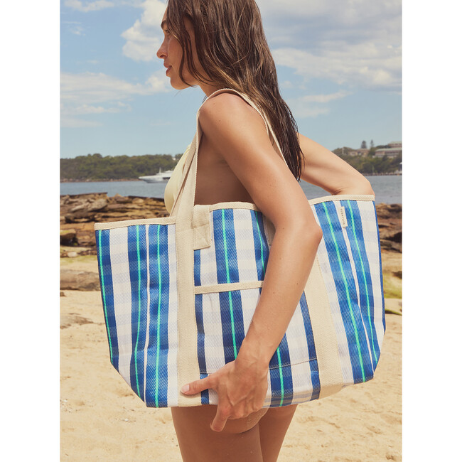 Recycled Nylon: Cooler Tote - La Mer Blue Neon - Bags - 6