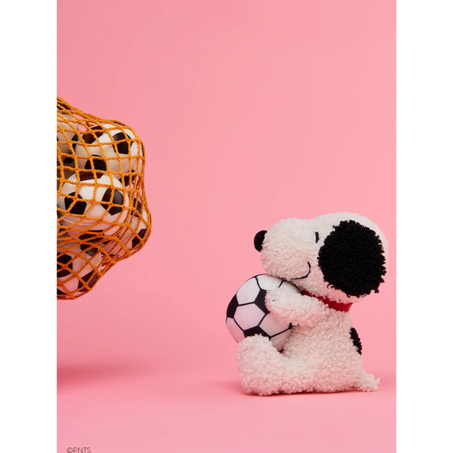 Plush Peanuts Snoopy Soccer 6"