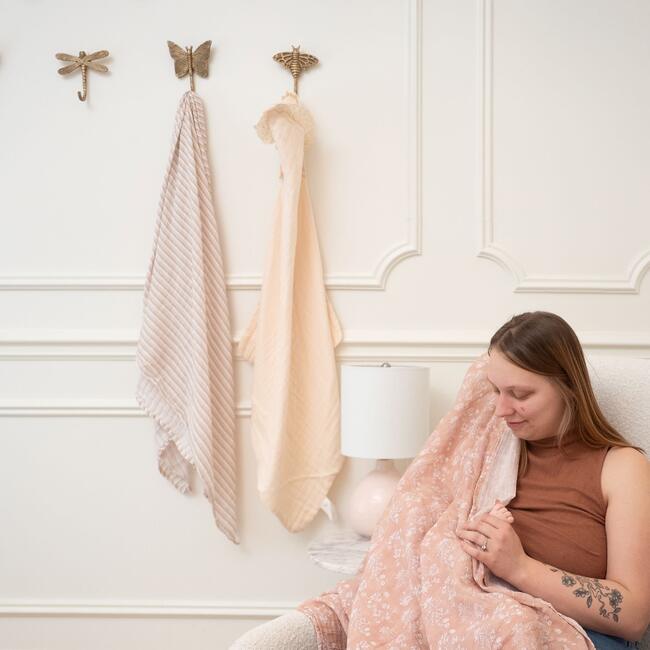 Violet Ruffle Hooded Baby Bath Towel, Beige - Towels - 3