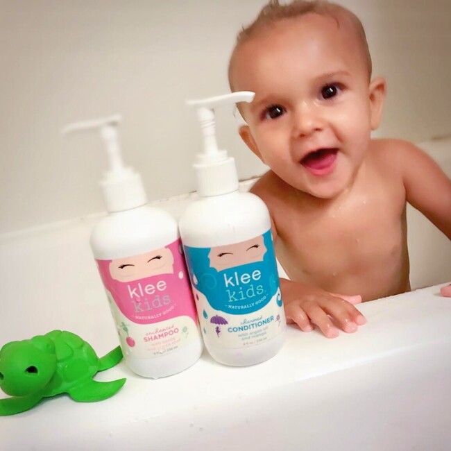 Enchanted Shampoo and Charmed Conditioner Gift Set - Beauty - 4