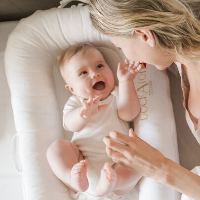 items similar to dockatot