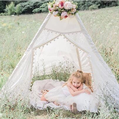 E&E Play Tents