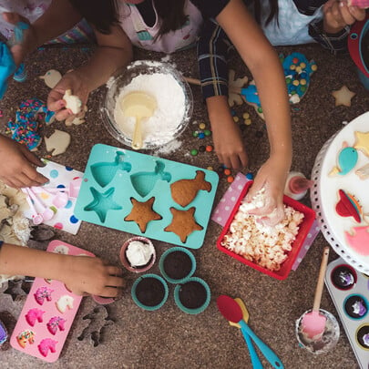 Handstand Kitchen Kids Party Accessories